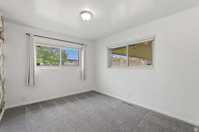 2090 W 5800 S, Roy, UT 84067