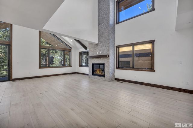 152 Sierra Colina Drive 37, Stateline, NV 89449