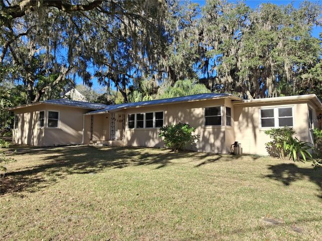 1202 KIRBY STREET, Palatka, FL 32177