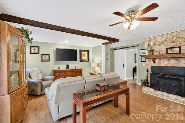 3306 Christie Road, Hudson, NC 28638