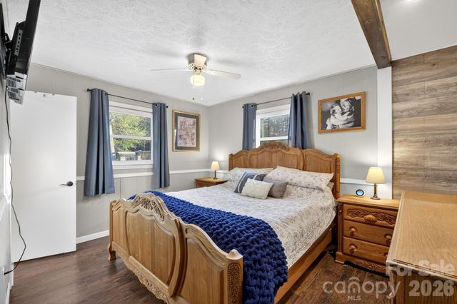 3306 Christie Road, Hudson, NC 28638