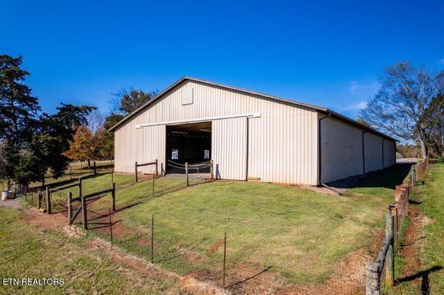 4728 N Wildwood Rd, Maryville, TN 37804