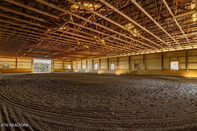 4728 N Wildwood Rd, Maryville, TN 37804