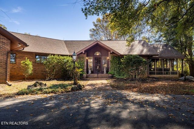 4728 N Wildwood Rd, Maryville, TN 37804