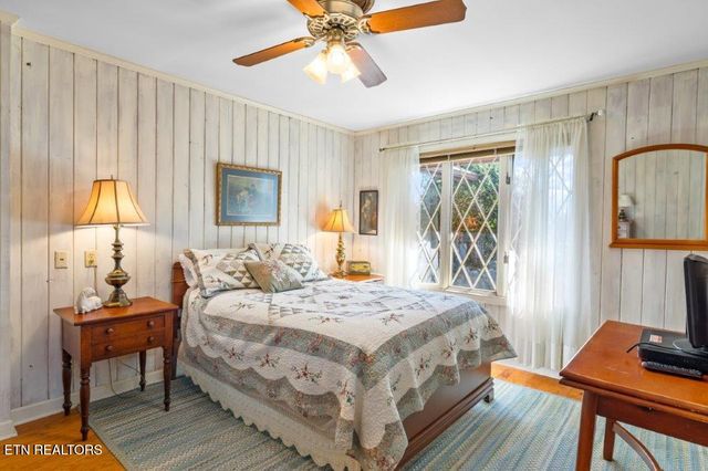 4728 N Wildwood Rd, Maryville, TN 37804