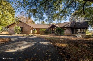 4728 N Wildwood Rd, Maryville, TN 37804