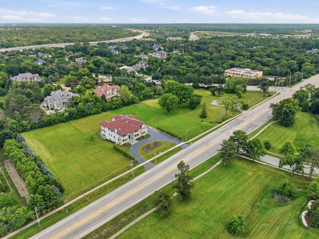 6423 S County Line Road, Burr Ridge, IL 60527