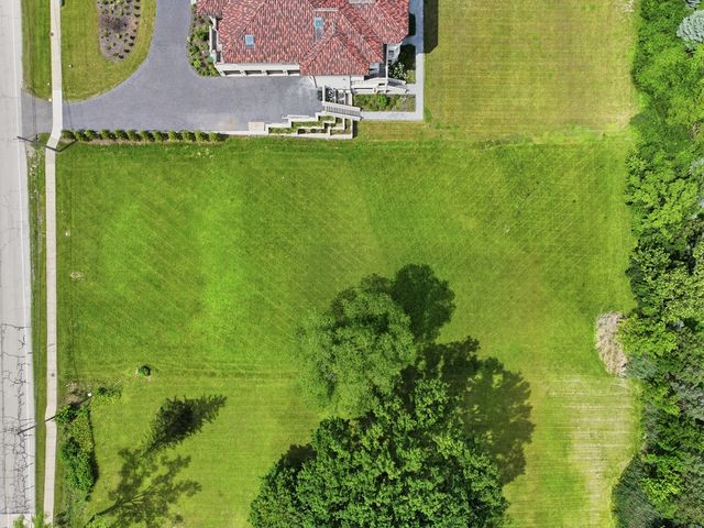 6423 S County Line Road, Burr Ridge, IL 60527