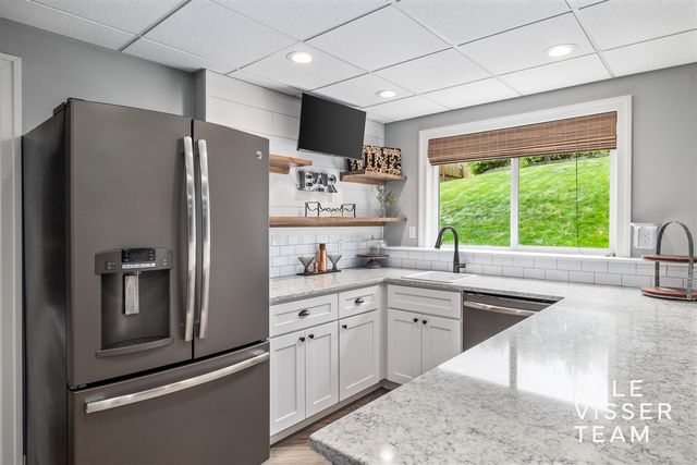 4069 Amazon Drive, Lowell, MI 49331