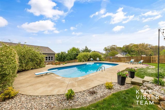 4069 Amazon Drive, Lowell, MI 49331