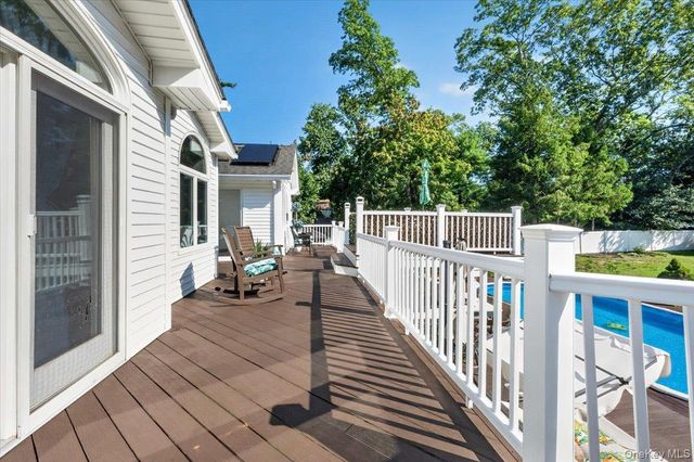 45 Dietz Avenue, Lake Grove, NY 11755