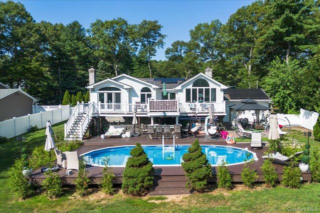45 Dietz Avenue, Lake Grove, NY 11755