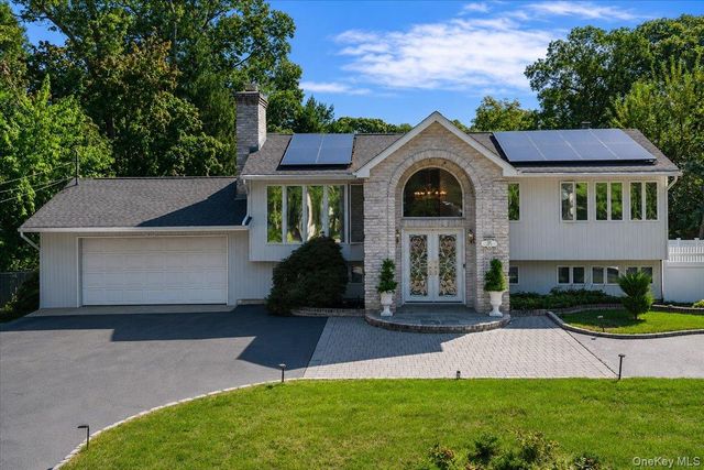 45 Dietz Avenue, Lake Grove, NY 11755
