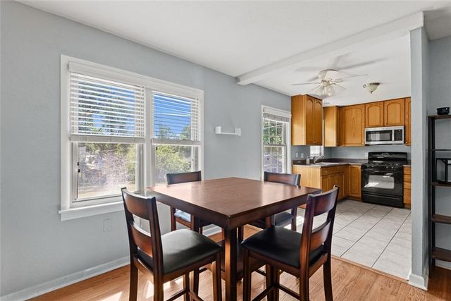 5521 Barton Lane, Shawnee, KS 66203
