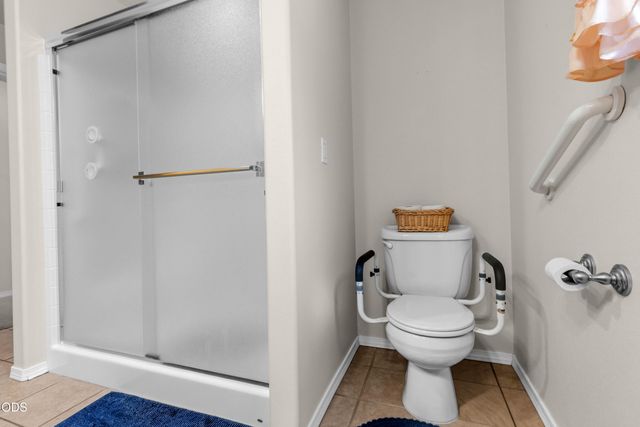 1810 SW J Street, Grants Pass, OR 97526