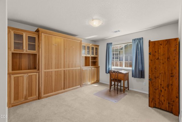 1810 SW J Street, Grants Pass, OR 97526