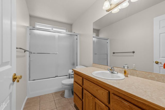 1810 SW J Street, Grants Pass, OR 97526