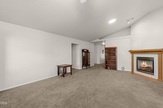 1810 SW J Street, Grants Pass, OR 97526
