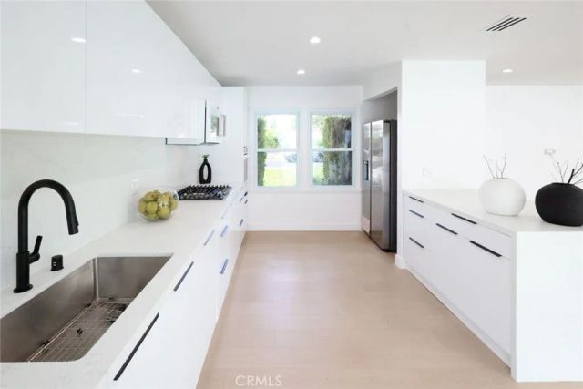 7435 Lena, West Hills, CA 91307