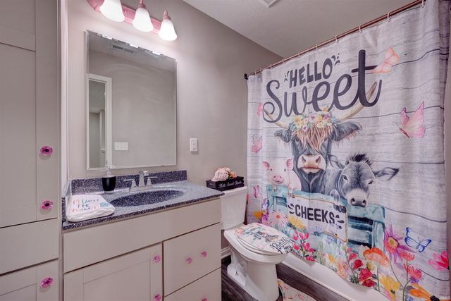 4754 Brentford Drive, Newburgh, IN 47630