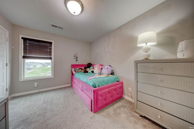 4754 Brentford Drive, Newburgh, IN 47630