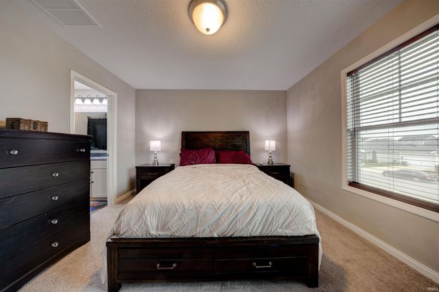 4754 Brentford Drive, Newburgh, IN 47630