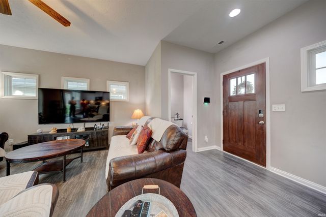 4754 Brentford Drive, Newburgh, IN 47630