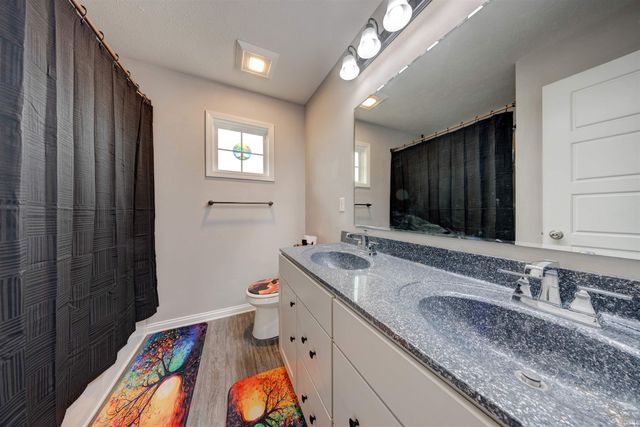 4754 Brentford Drive, Newburgh, IN 47630