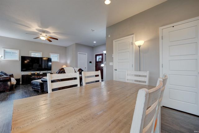 4754 Brentford Drive, Newburgh, IN 47630