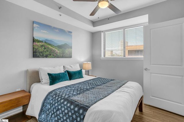 100 E Washington Street Unit 52, Greenville, SC 29601