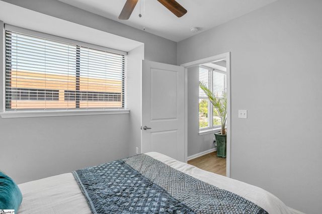 100 E Washington Street Unit 52, Greenville, SC 29601