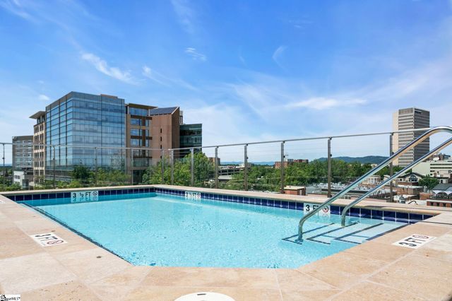 100 E Washington Street Unit 52, Greenville, SC 29601