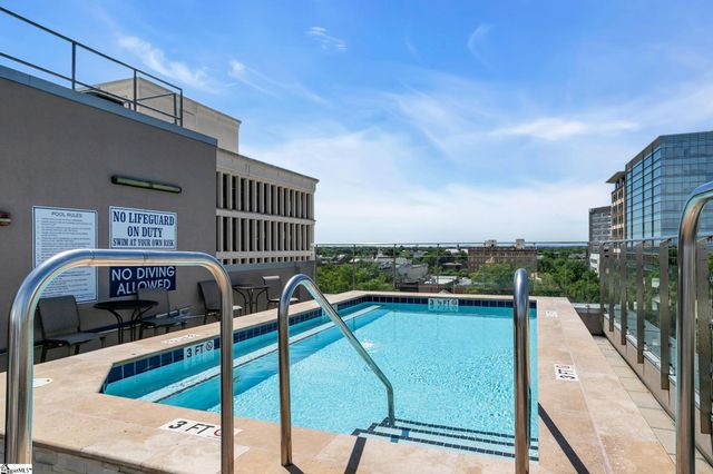 100 E Washington Street Unit 52, Greenville, SC 29601