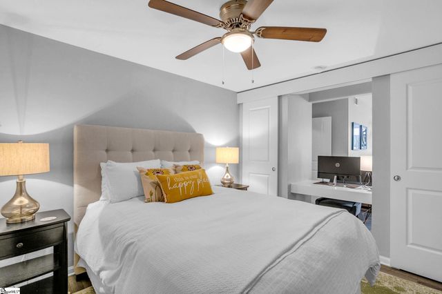 100 E Washington Street Unit 52, Greenville, SC 29601