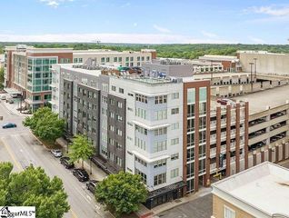 100 E Washington Street Unit 52, Greenville, SC 29601