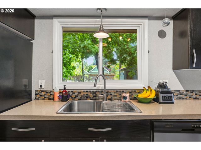 730 20TH St Ne, Salem, OR 97301