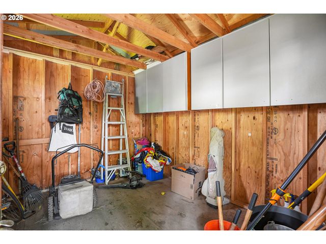 730 20TH St Ne, Salem, OR 97301