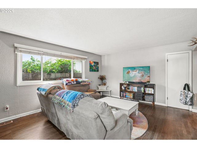730 20TH St Ne, Salem, OR 97301