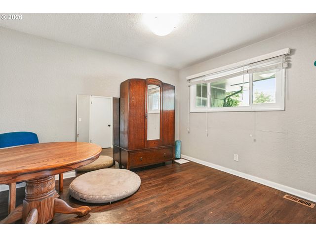 730 20TH St Ne, Salem, OR 97301