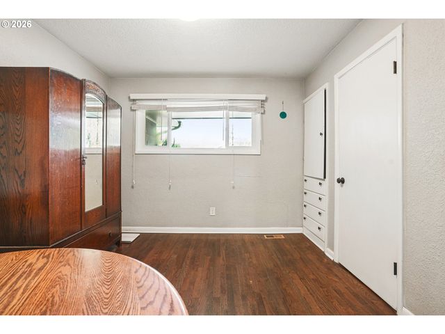 730 20TH St Ne, Salem, OR 97301