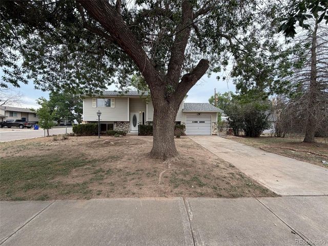 7715 4th St, Wellington, CO 80549