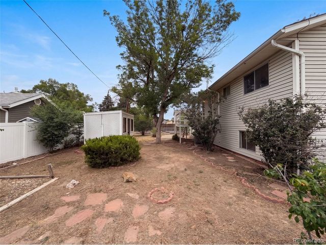 7715 4th St, Wellington, CO 80549