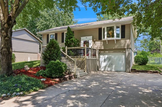 46 Regal Lane, Iowa City, IA 52240