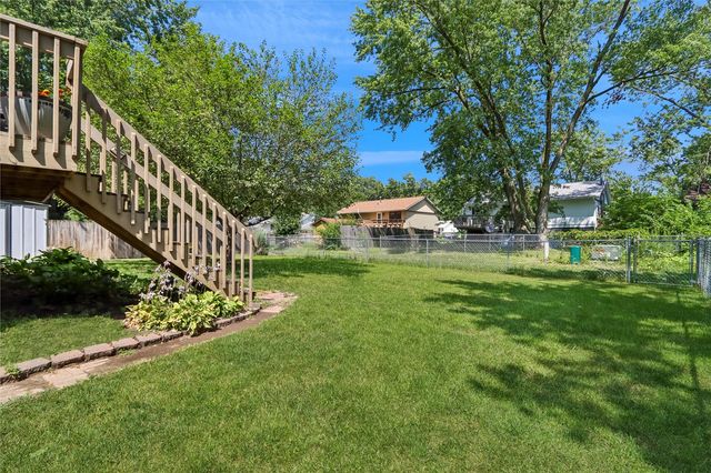 46 Regal Lane, Iowa City, IA 52240