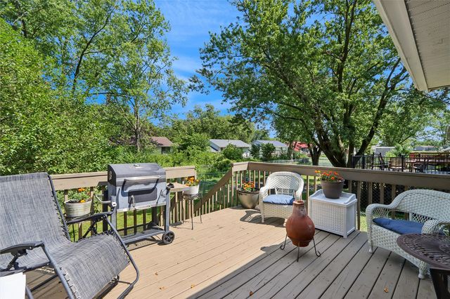 46 Regal Lane, Iowa City, IA 52240