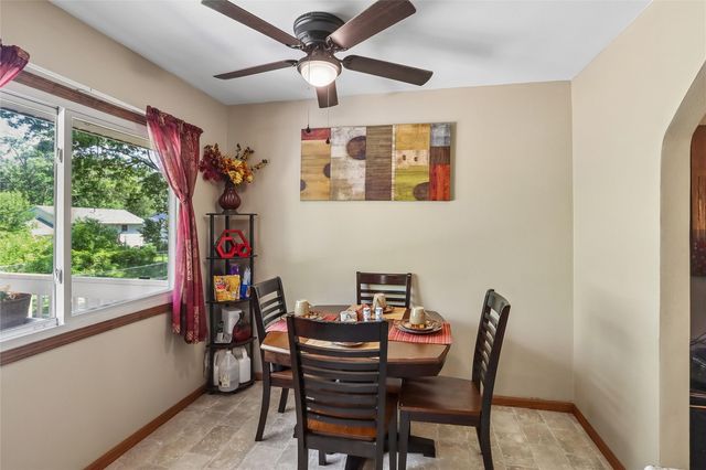 46 Regal Lane, Iowa City, IA 52240