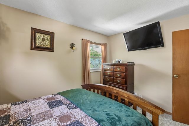 46 Regal Lane, Iowa City, IA 52240