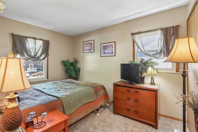 46 Regal Lane, Iowa City, IA 52240