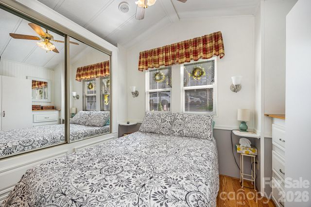 125 Maple Street, New London, NC 28127