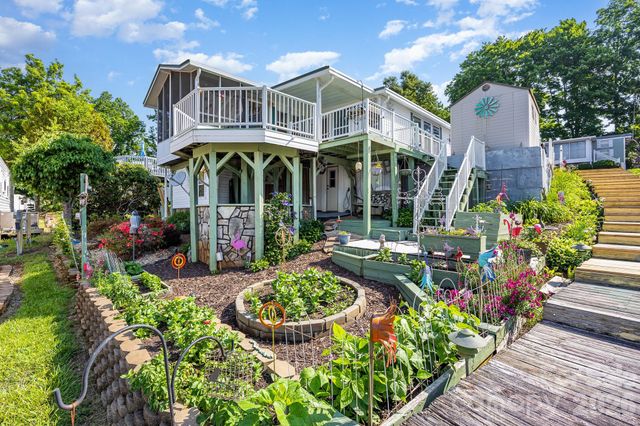 125 Maple Street, New London, NC 28127